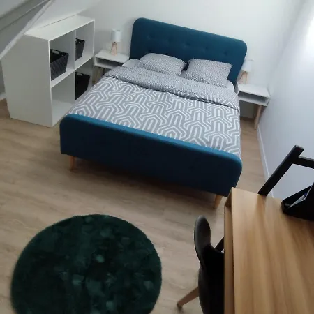 Le Cosy アパート *